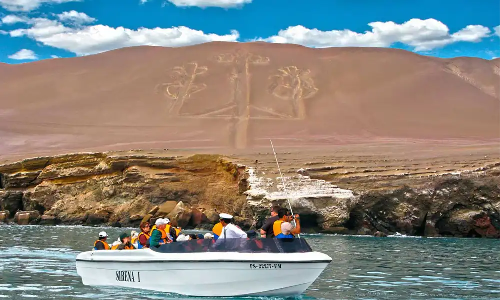Ballestas Islands and Huacachina Tour from Lima