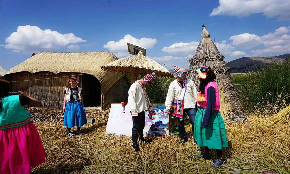 Tour Cultural Islas Flotantes de los Uros