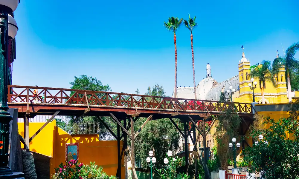 Pachacamac and Barranco Tour