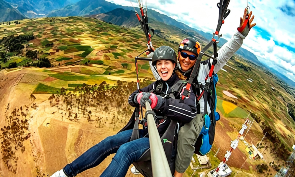 Parapente por el Valle Sagrado de los Incas | Vuela sobre los Andes desde Chinchero