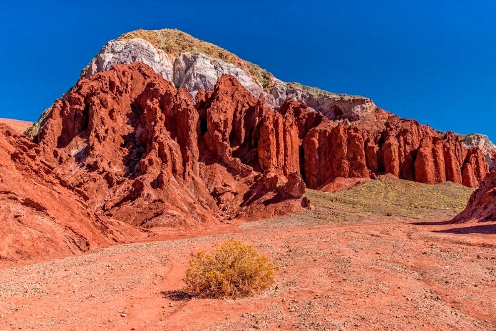 Live the Rainbow Valley Experience