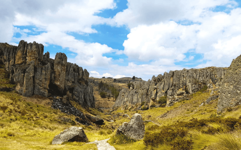 Tour Cumbemayo | Historia y naturaleza